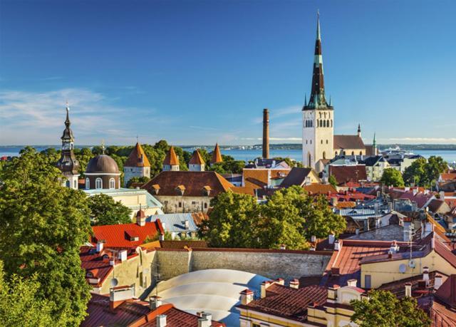 Cozy Loft Near Old Town Apartment Tallinn Luaran gambar