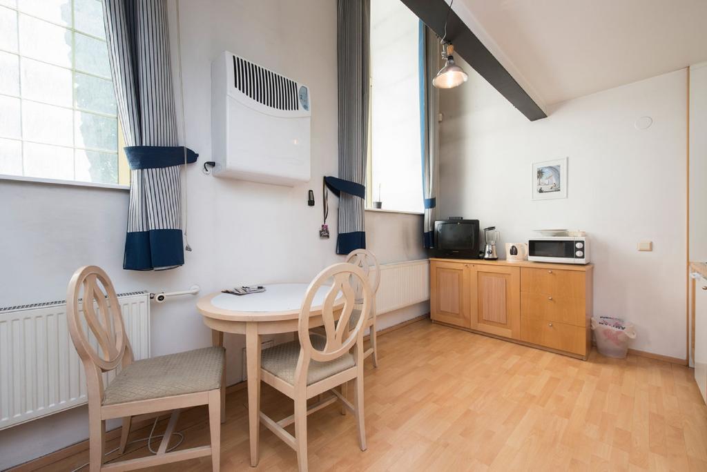 Cozy Loft Near Old Town Apartment Tallinn Luaran gambar